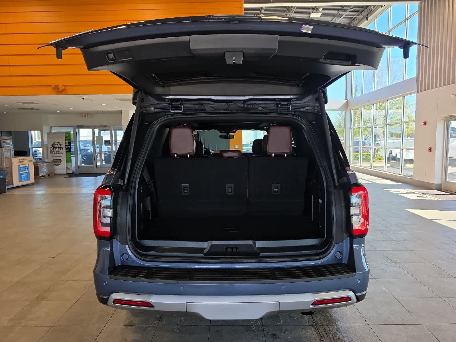Used 2022 Ford Expedition Limited AWD/4WD image 36