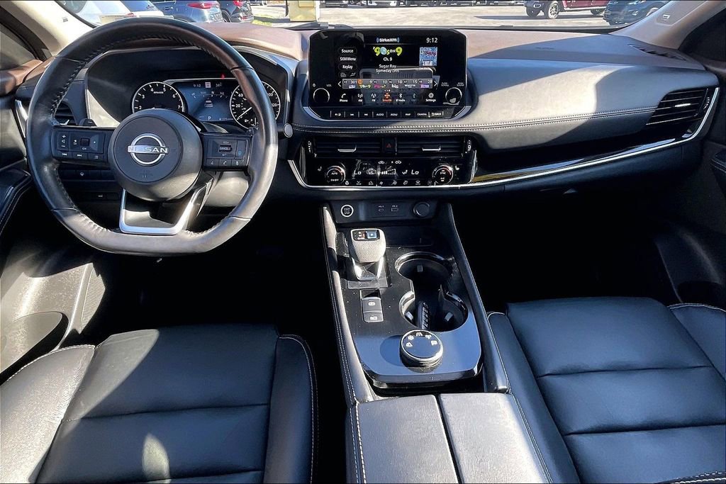Used 2022 Nissan Rogue SL w/ SL Premium Package image 14