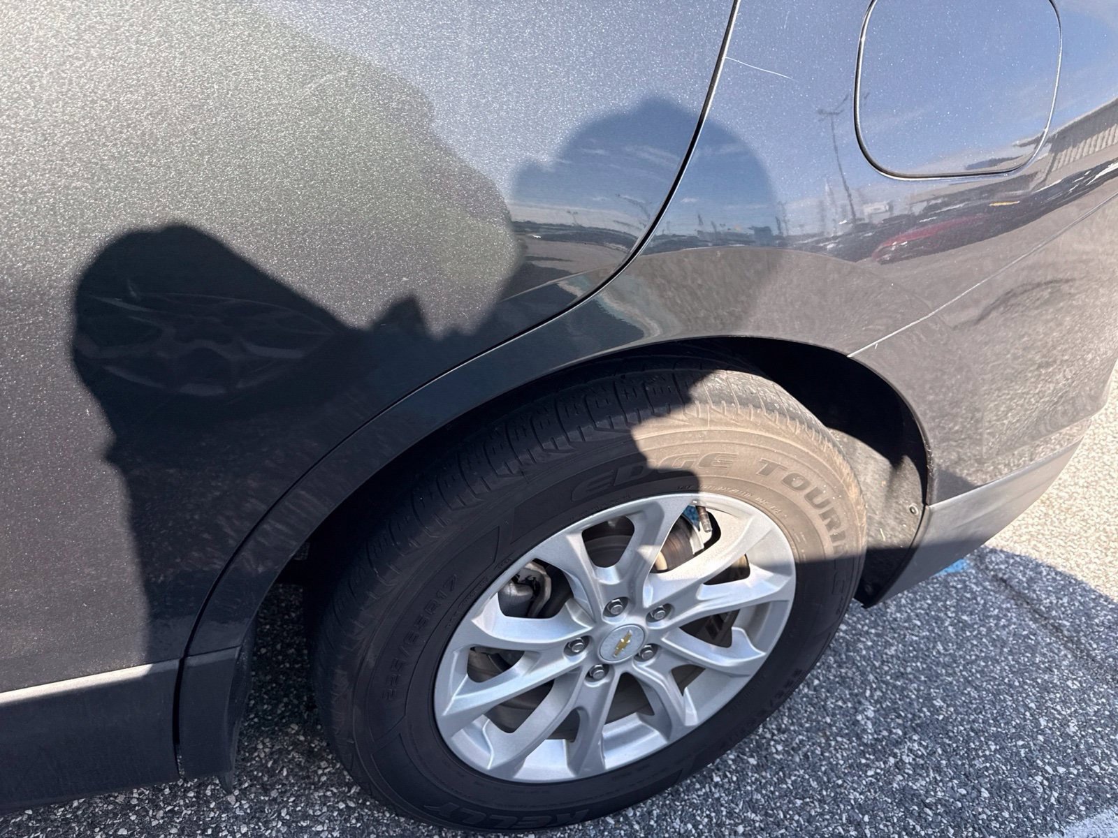 Used 2018 Chevrolet Equinox LT w/ Sun & Infotainment Package AWD/4WD image 8