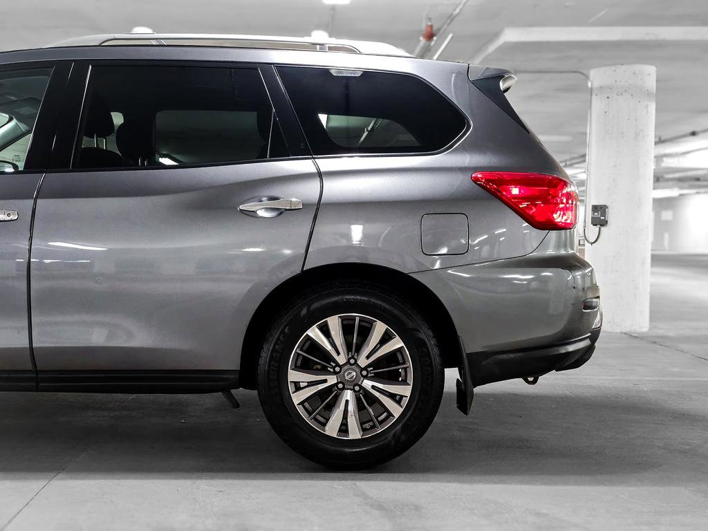 Used 2017 Nissan Pathfinder S image 15
