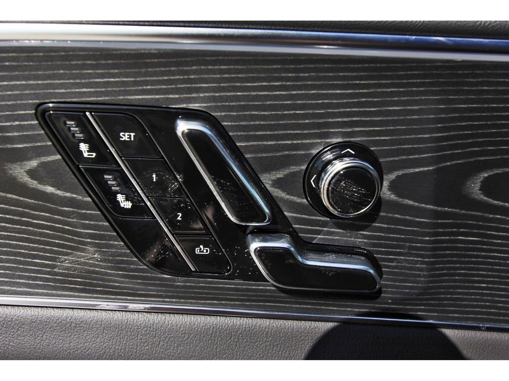 New 2026 Cadillac Lyriq Luxury image 22