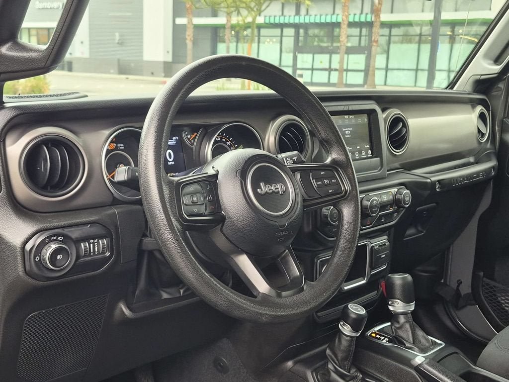 Used 2022 Jeep Wrangler Unlimited Sport AWD/4WD image 13