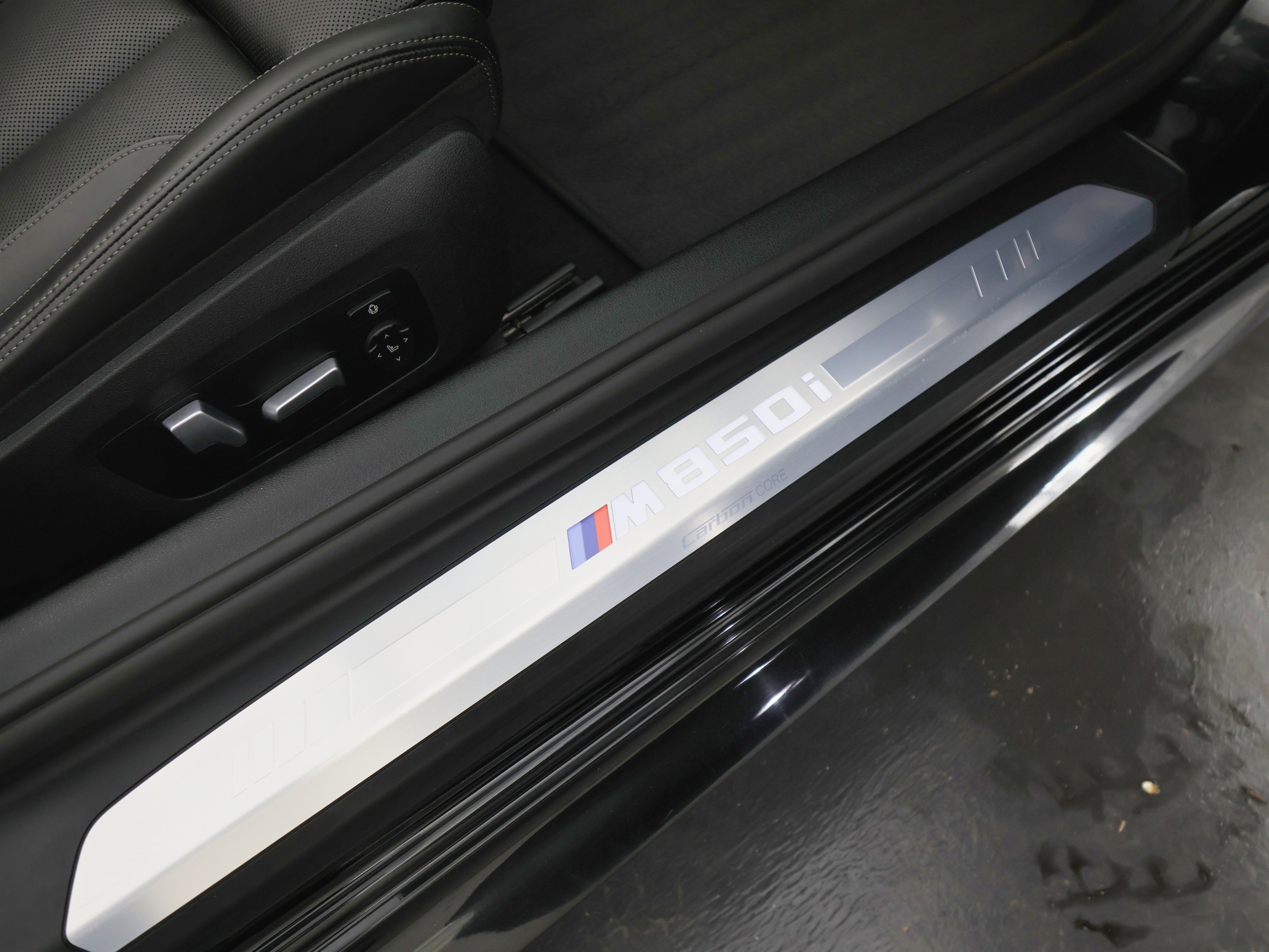 Used 2021 BMW M850i xDrive Convertible image 46