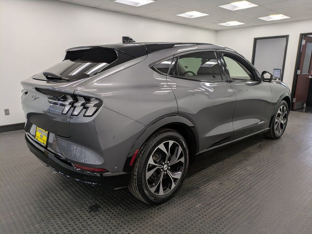 Used 2021 Ford Mustang Mach-E Premium image 4