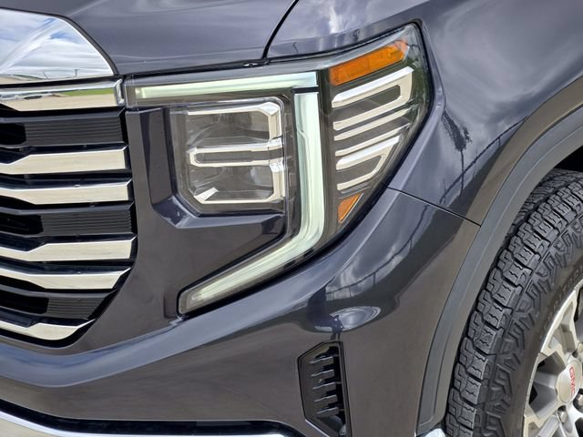 Used 2024 GMC Sierra 1500 SLT w/ SLT Convenience Package AWD/4WD image 9
