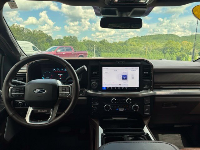 Used 2025 Ford F350 King Ranch AWD/4WD image 16