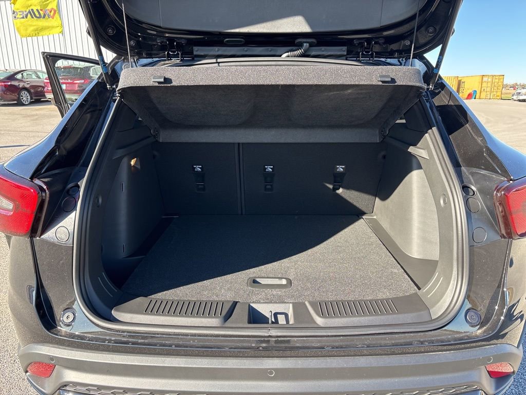 New 2026 Chevrolet Trax RS w/ Sunroof Package image 17