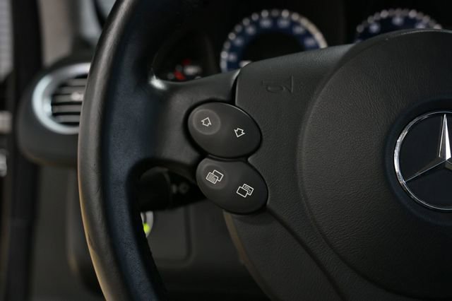 Used 2006 Mercedes-Benz SLR image 49