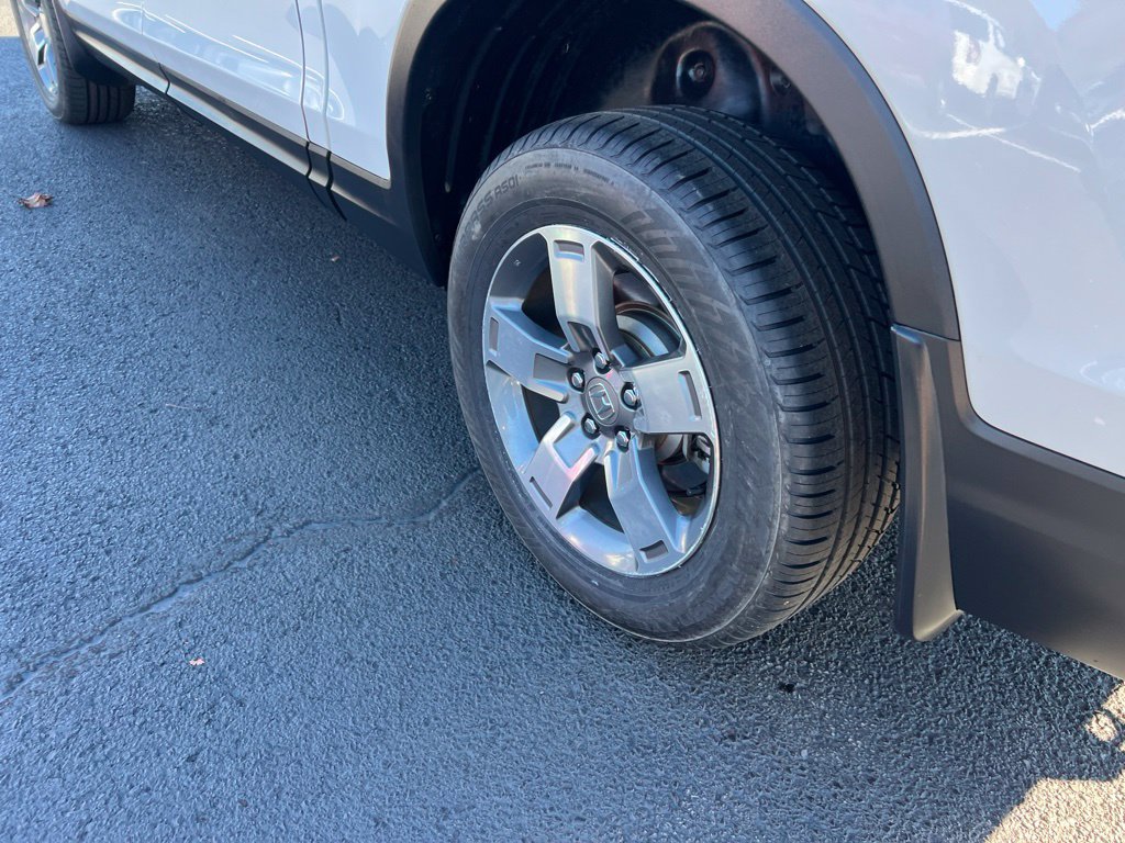 Certified 2024 Honda Ridgeline RTL image 32