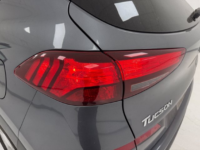 Used 2019 Hyundai Tucson Value FWD image 16