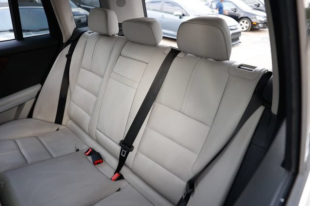 Used 2010 Mercedes-Benz GLK 350 2WD w/ Multimedia Pkg image 11