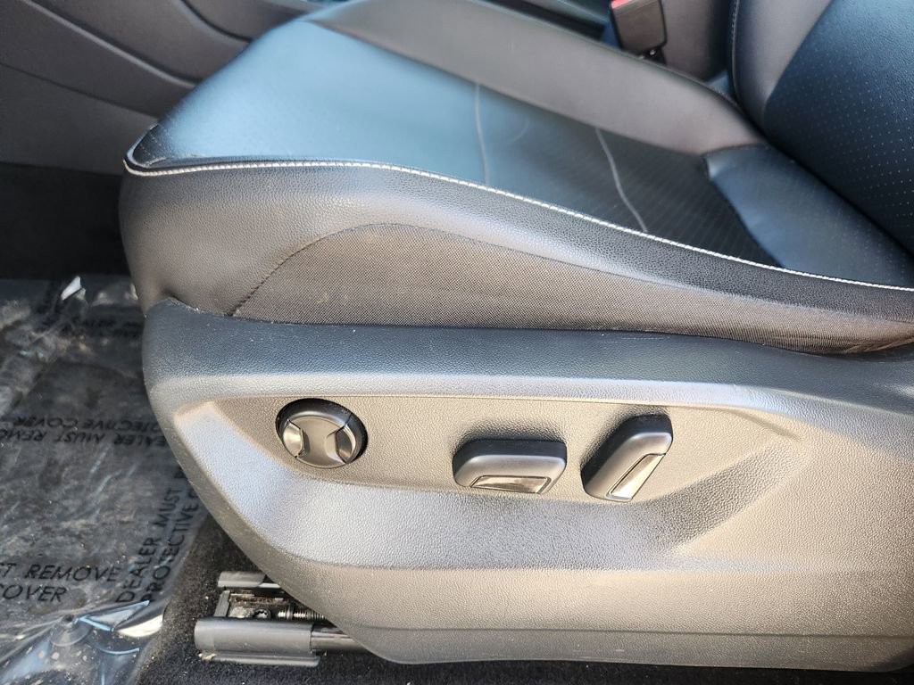 Used 2021 Volkswagen Tiguan SE image 13