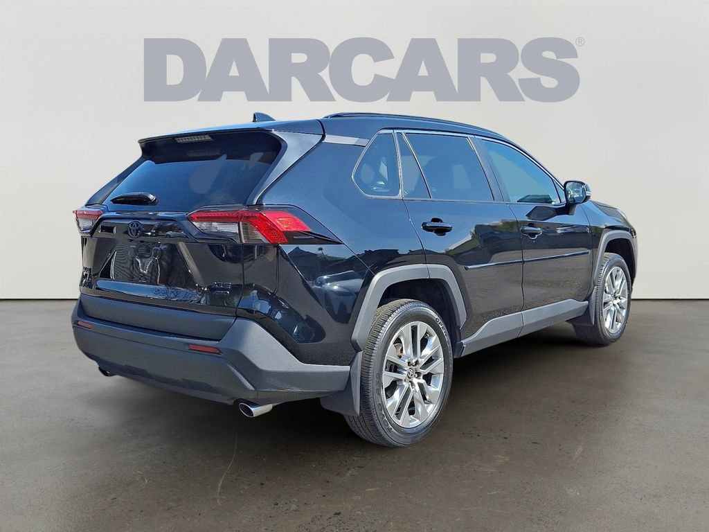 Used 2023 Toyota RAV4 XLE Premium AWD/4WD image 6