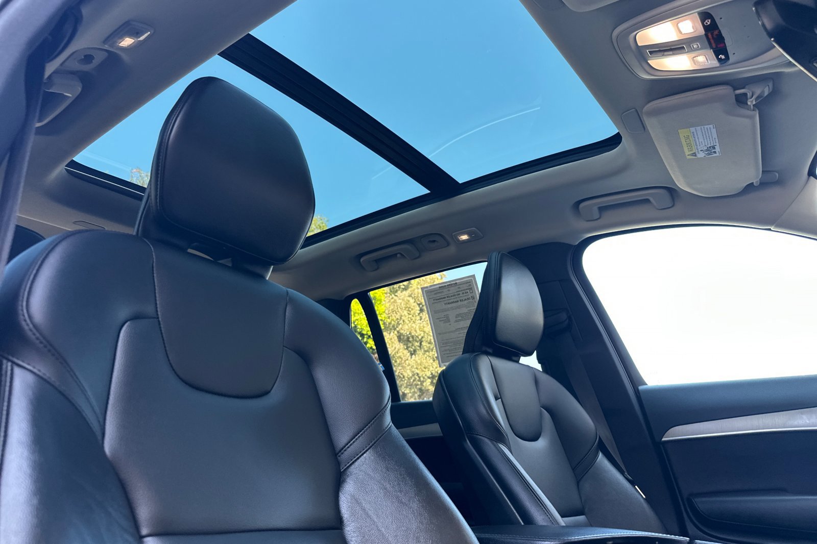 Certified 2023 Volvo XC90 B5 Core image 19