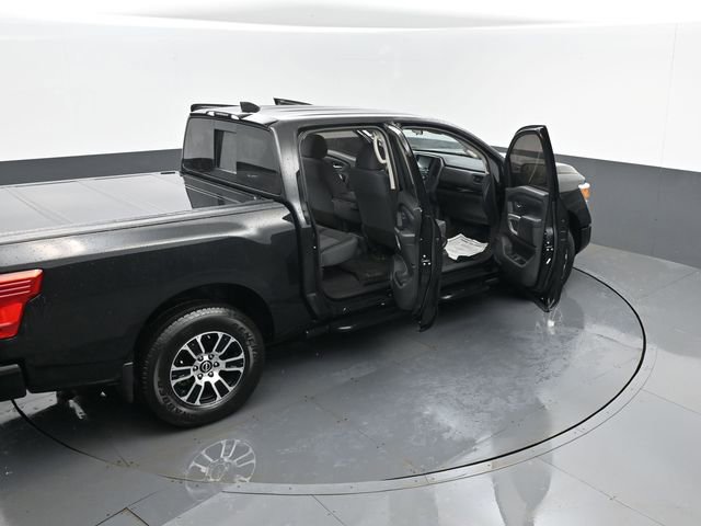 Used 2024 Nissan Titan SV image 24