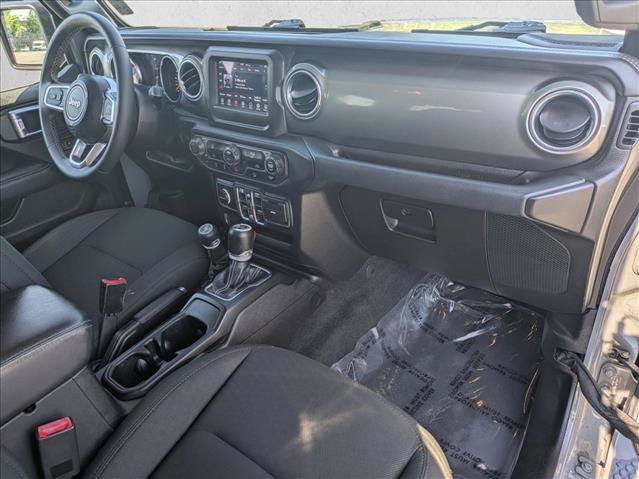 Used 2019 Jeep Wrangler Unlimited Sahara AWD/4WD image 20