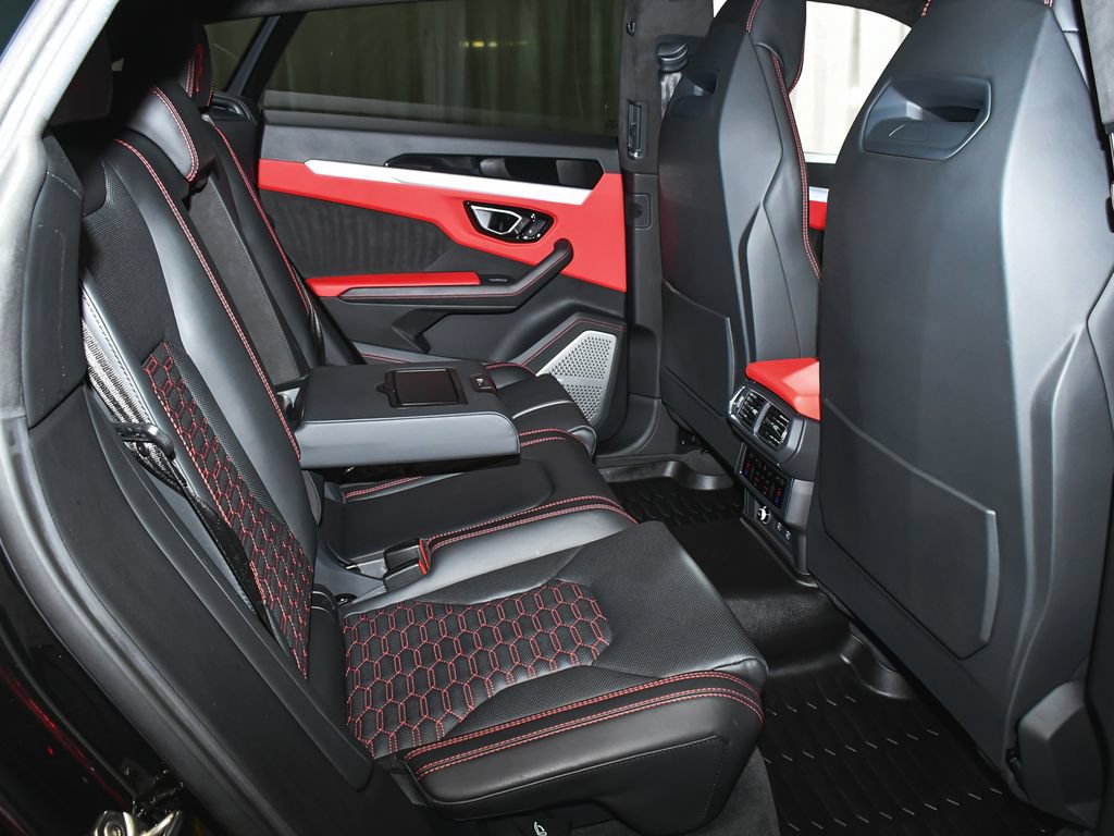 Used 2022 Lamborghini Urus AWD/4WD image 62