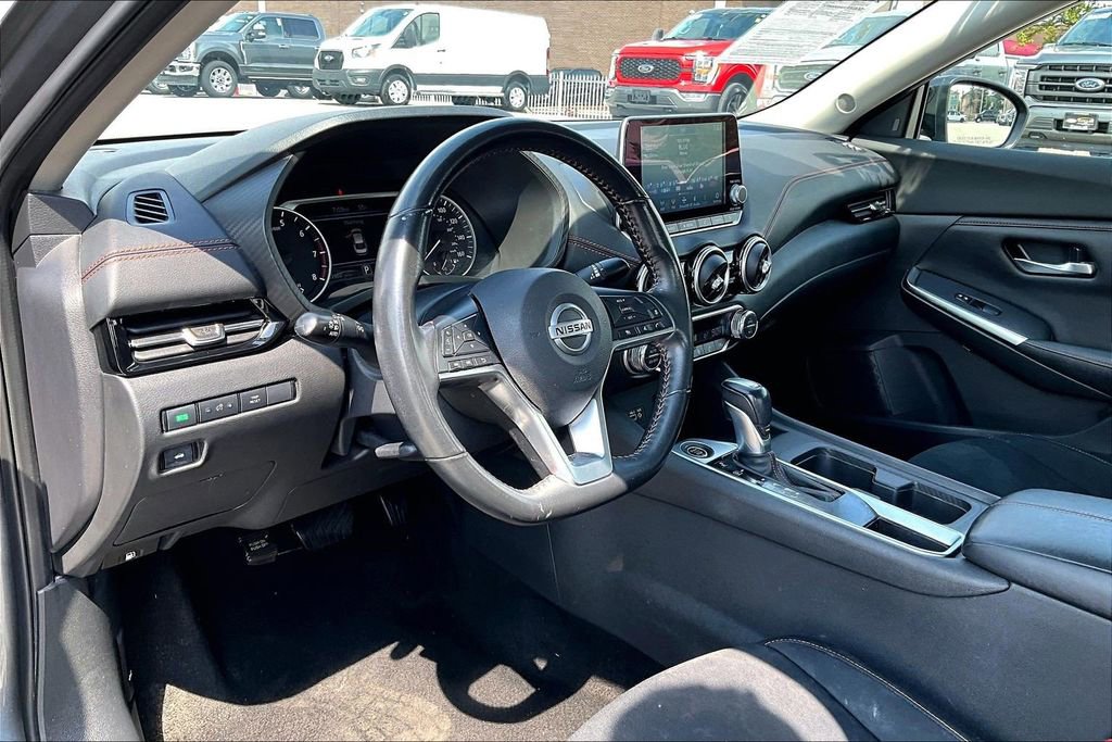 Used 2023 Nissan Sentra SR w/ Electronics Package FWD image 13