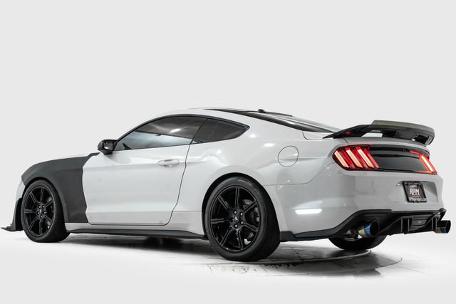 Used 2019 Ford Mustang Coupe w/ Black Accent Package RWD image 9
