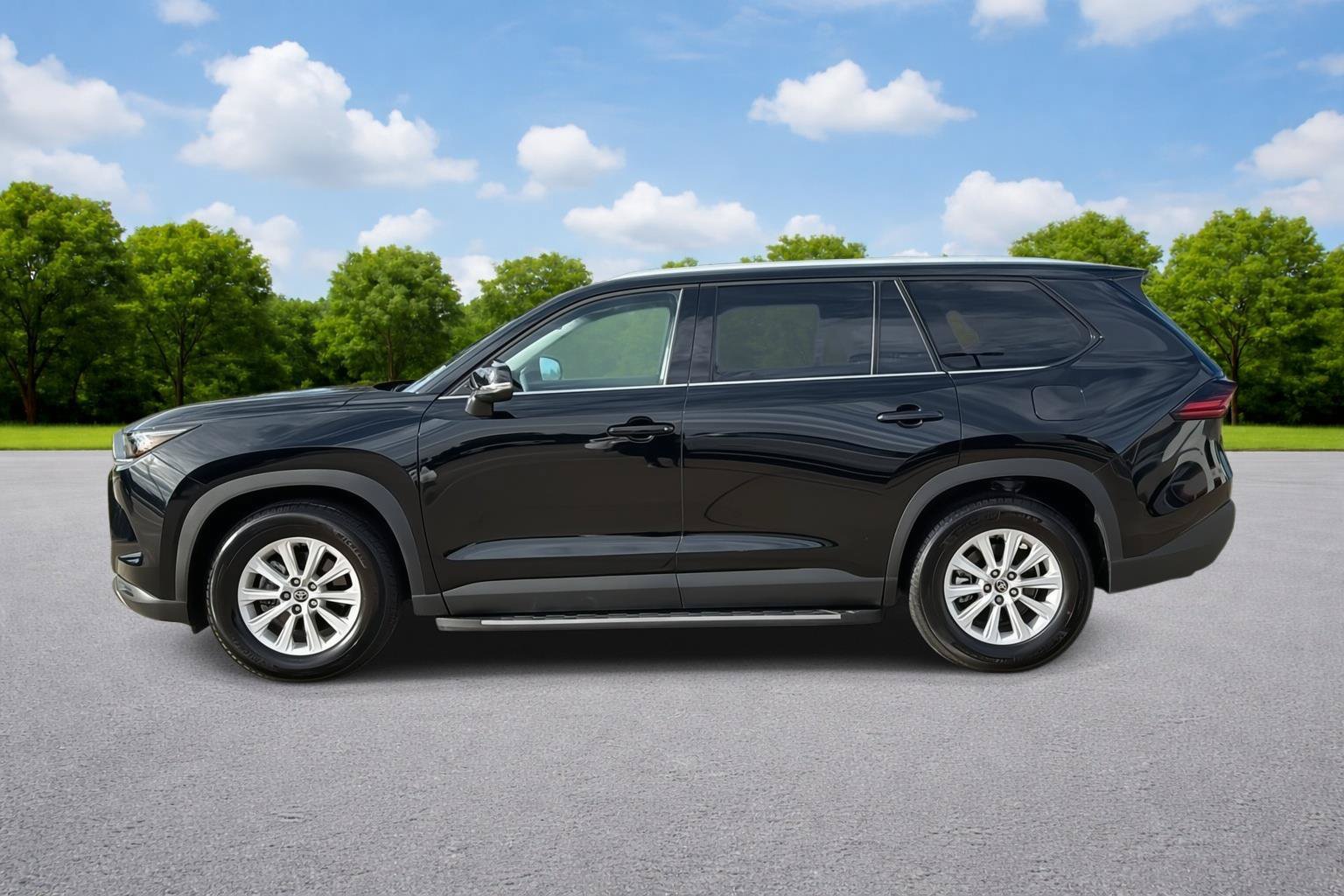 Used 2026 Toyota Grand Highlander AWD image 4