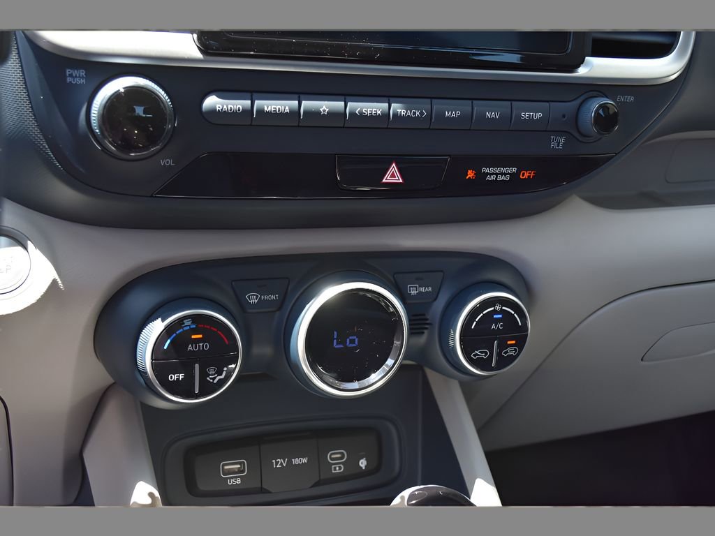 New 2025 Hyundai Venue Limited image 23
