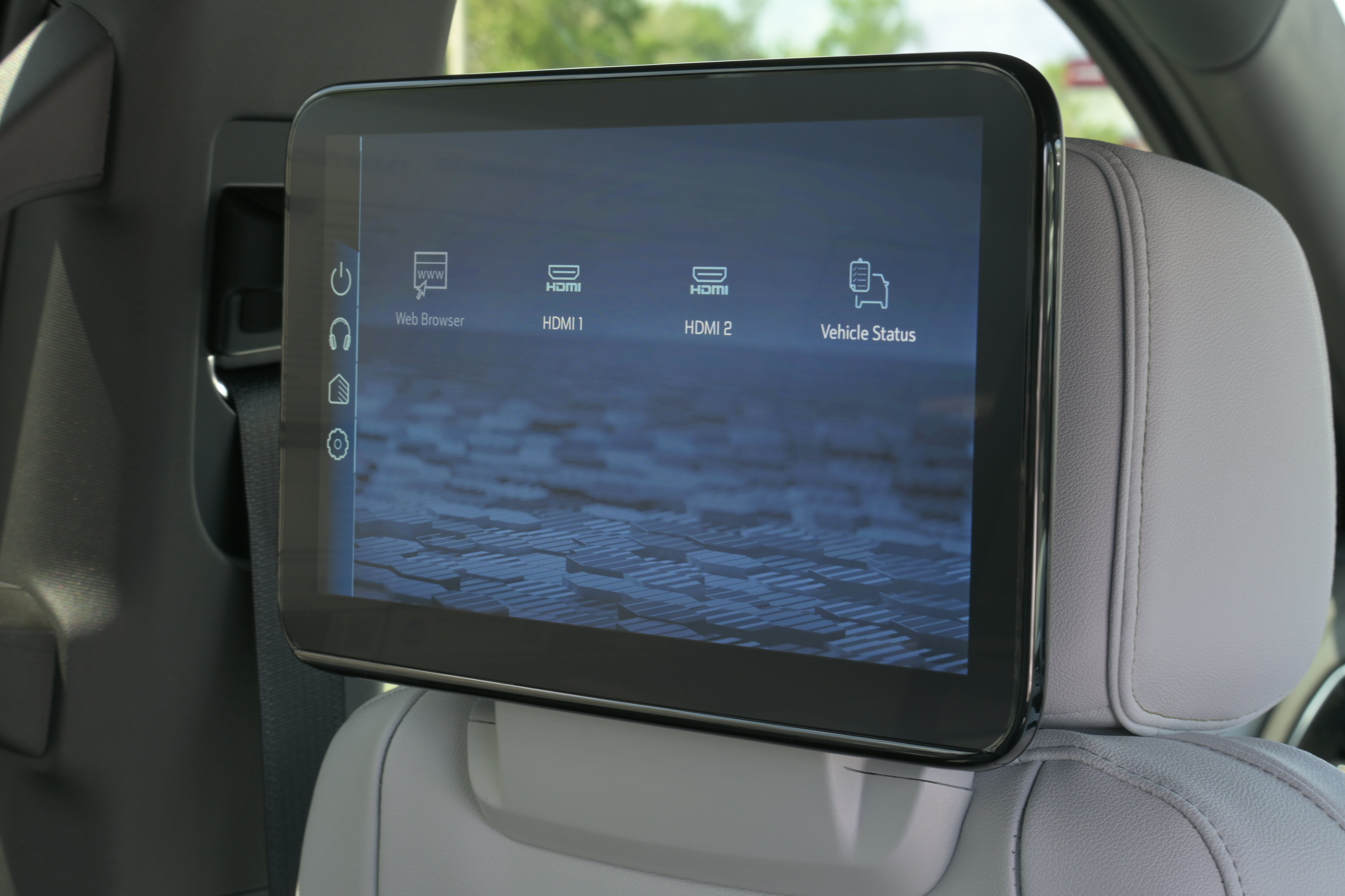 New 2026 Chevrolet Suburban Premier AWD/4WD image 14