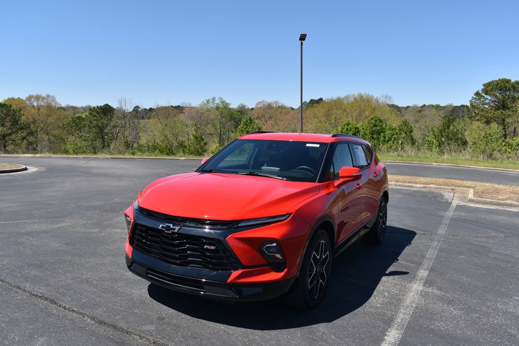 Used 2023 Chevrolet Blazer RS w/ Driver Confidence II Package image 3