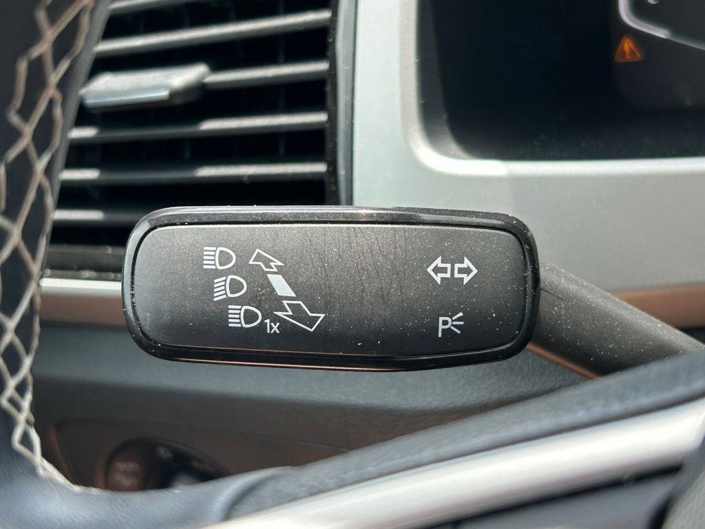 Certified 2023 Volkswagen Atlas SE FWD image 28
