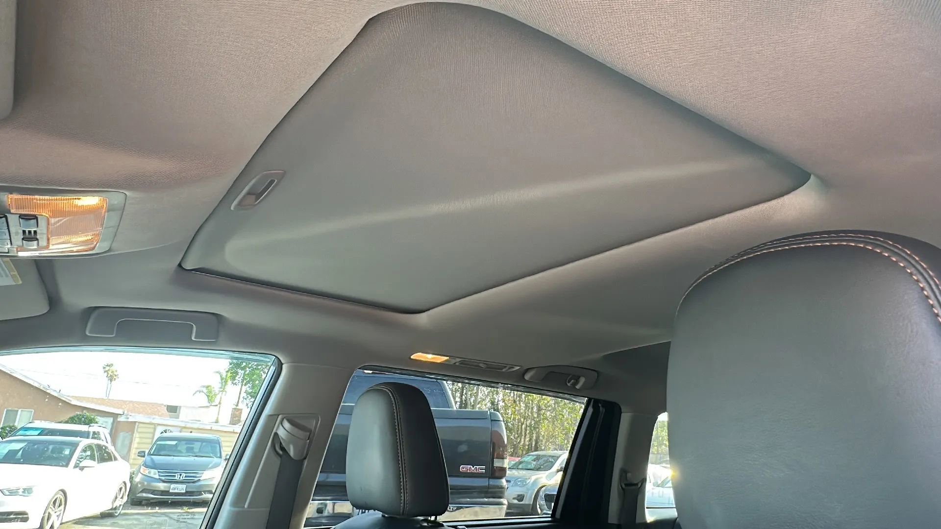 Used 2014 Toyota Highlander XLE image 25