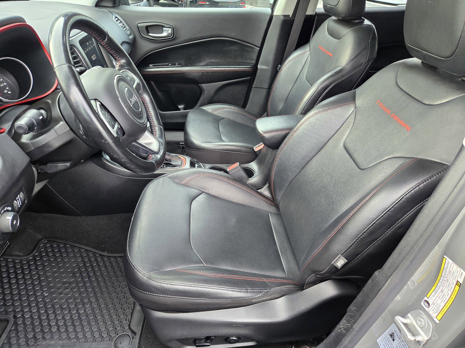 Used 2020 Jeep Compass Trailhawk w/ Leather Interior Group AWD/4WD image 14
