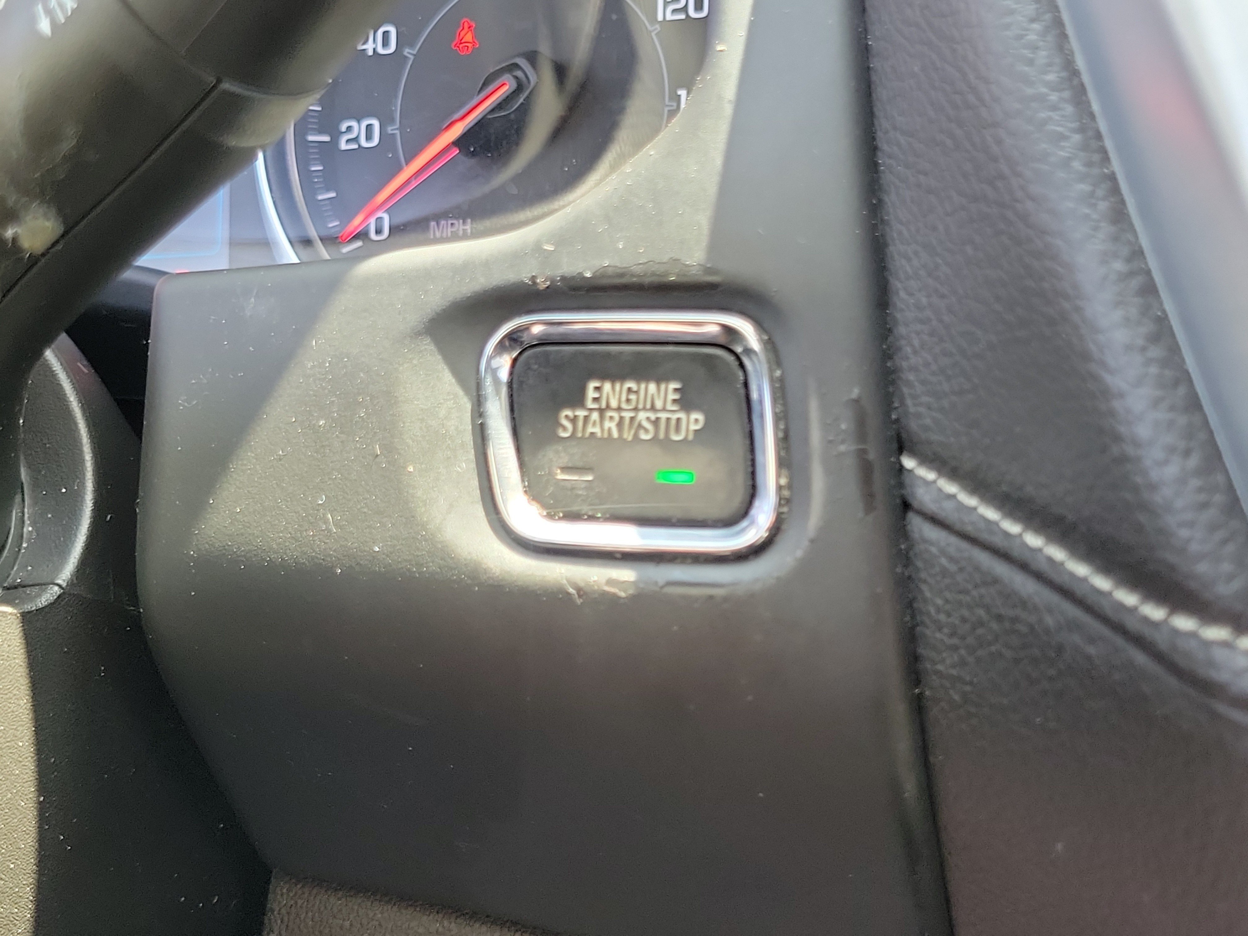 Used 2020 GMC Acadia SLE w/ Driver Convenience Package FWD image 27