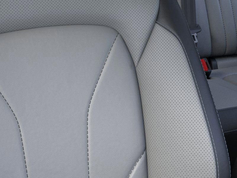 New 2025 Ford Escape SE w/ PHEV Premium Package FWD image 16