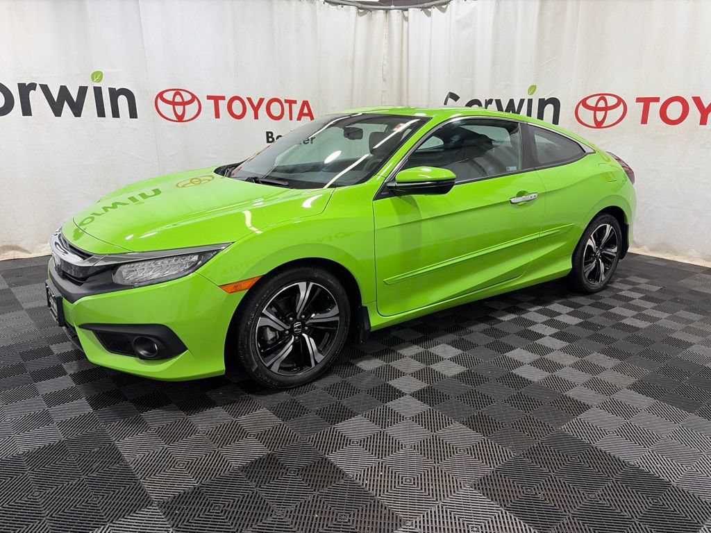 Used 2018 Honda Civic Touring image 4