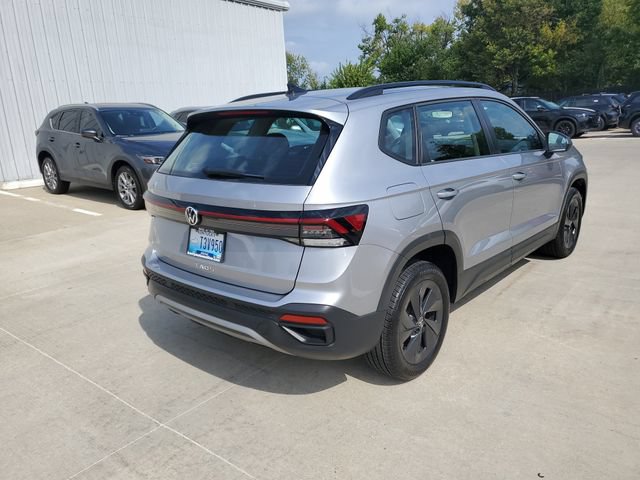 Certified 2025 Volkswagen Taos S FWD image 4