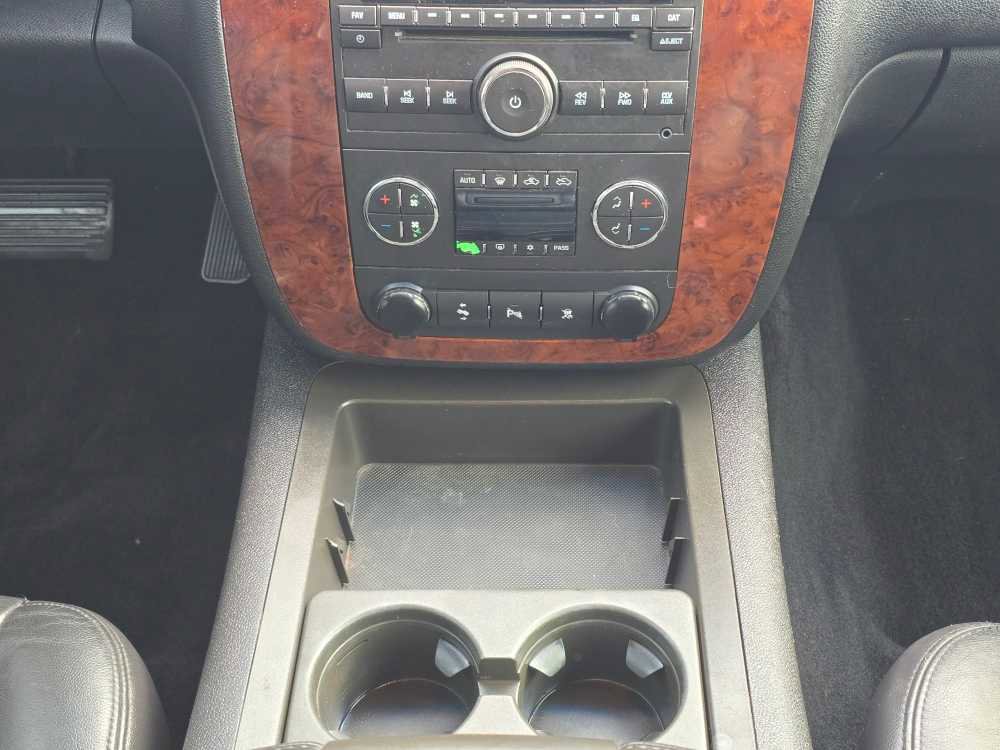 Used 2011 Chevrolet Avalanche LT w/ Regional Value Package image 13