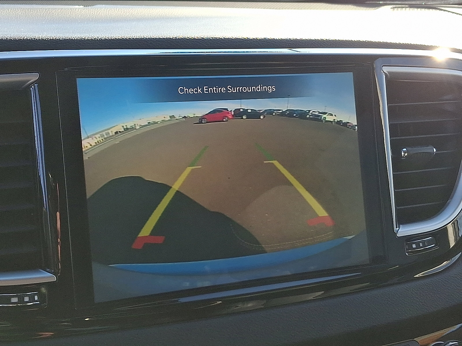 Used 2024 Chrysler Pacifica Touring-L FWD image 18