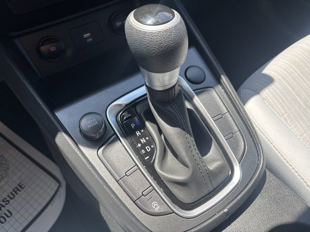Used 2022 Hyundai Kona SEL FWD image 42