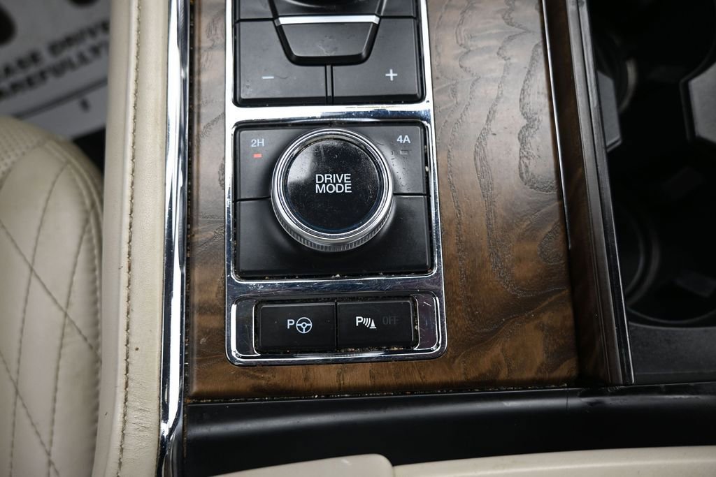 Used 2020 Ford Expedition Platinum AWD/4WD image 23