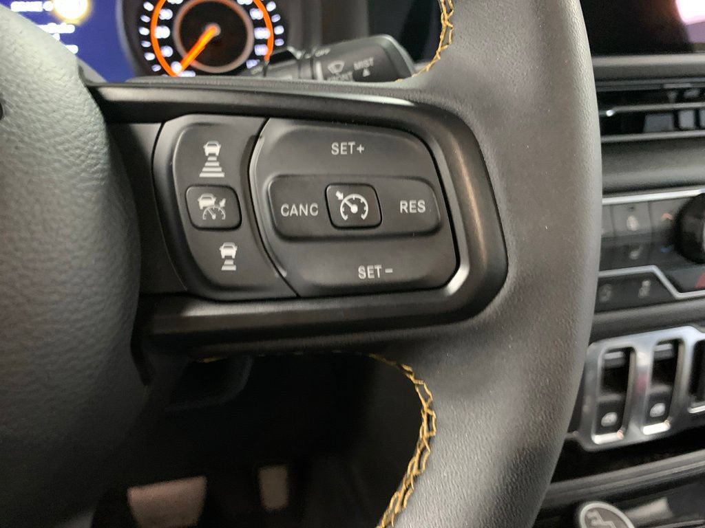 Used 2024 Jeep Wrangler Sport AWD/4WD image 18