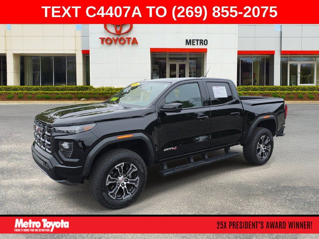 Used 2024 GMC Canyon AT4 w/ AT4 Premium Package AWD/4WD image 1