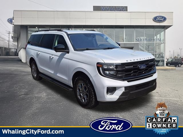 Used 2025 Ford Expedition Max Active AWD/4WD image 1