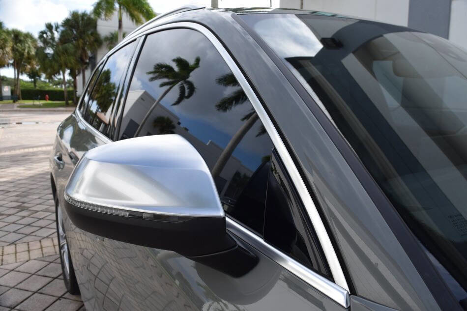 Used 2022 Audi SQ5 Premium Plus image 29