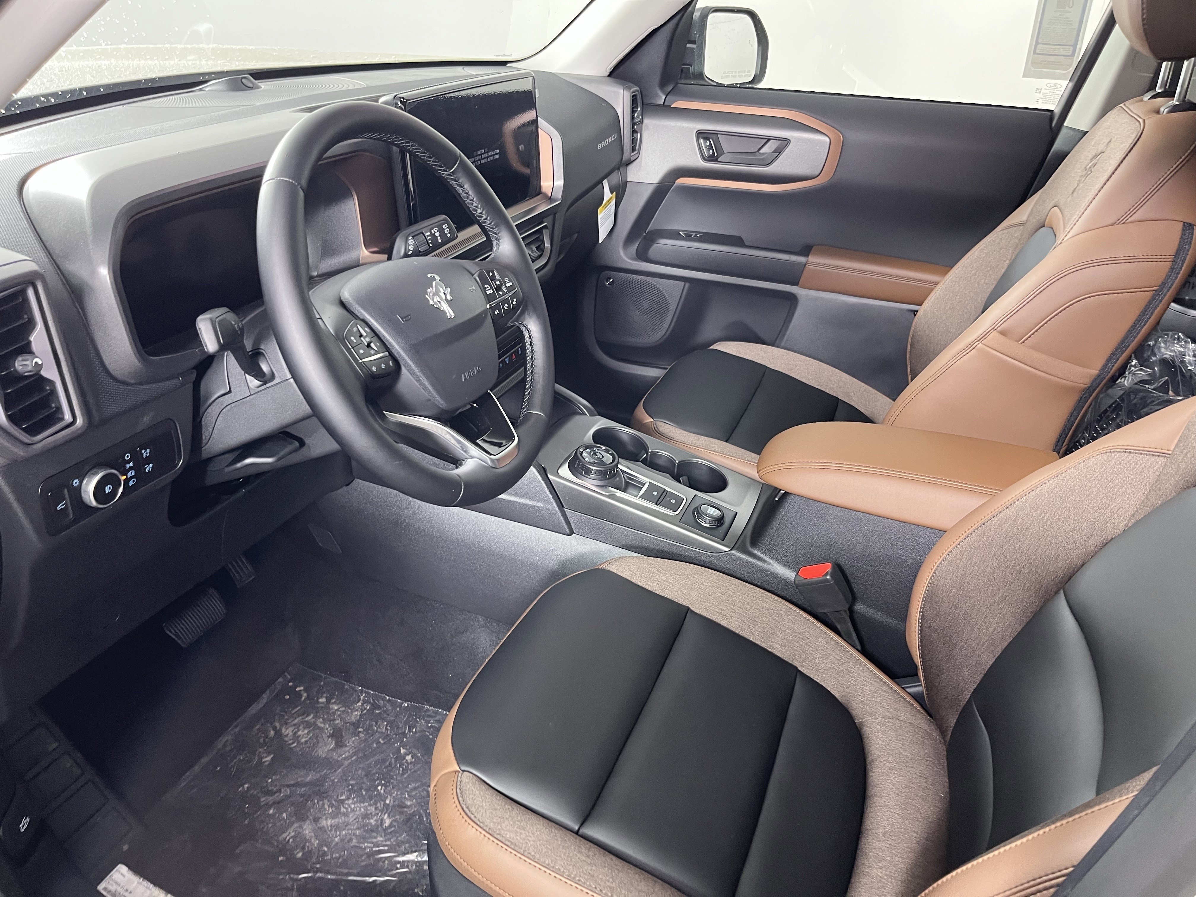 New 2025 Ford Bronco Sport Outer Banks w/ Outer Banks Tech Package+ AWD/4WD image 9