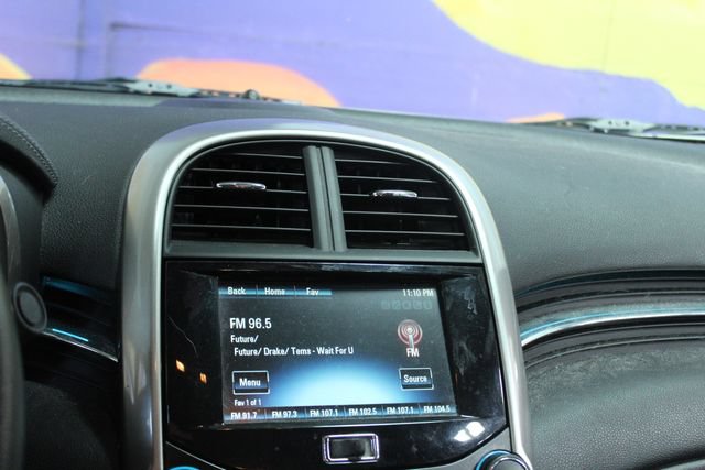 Used 2016 Chevrolet Malibu LT FWD image 16