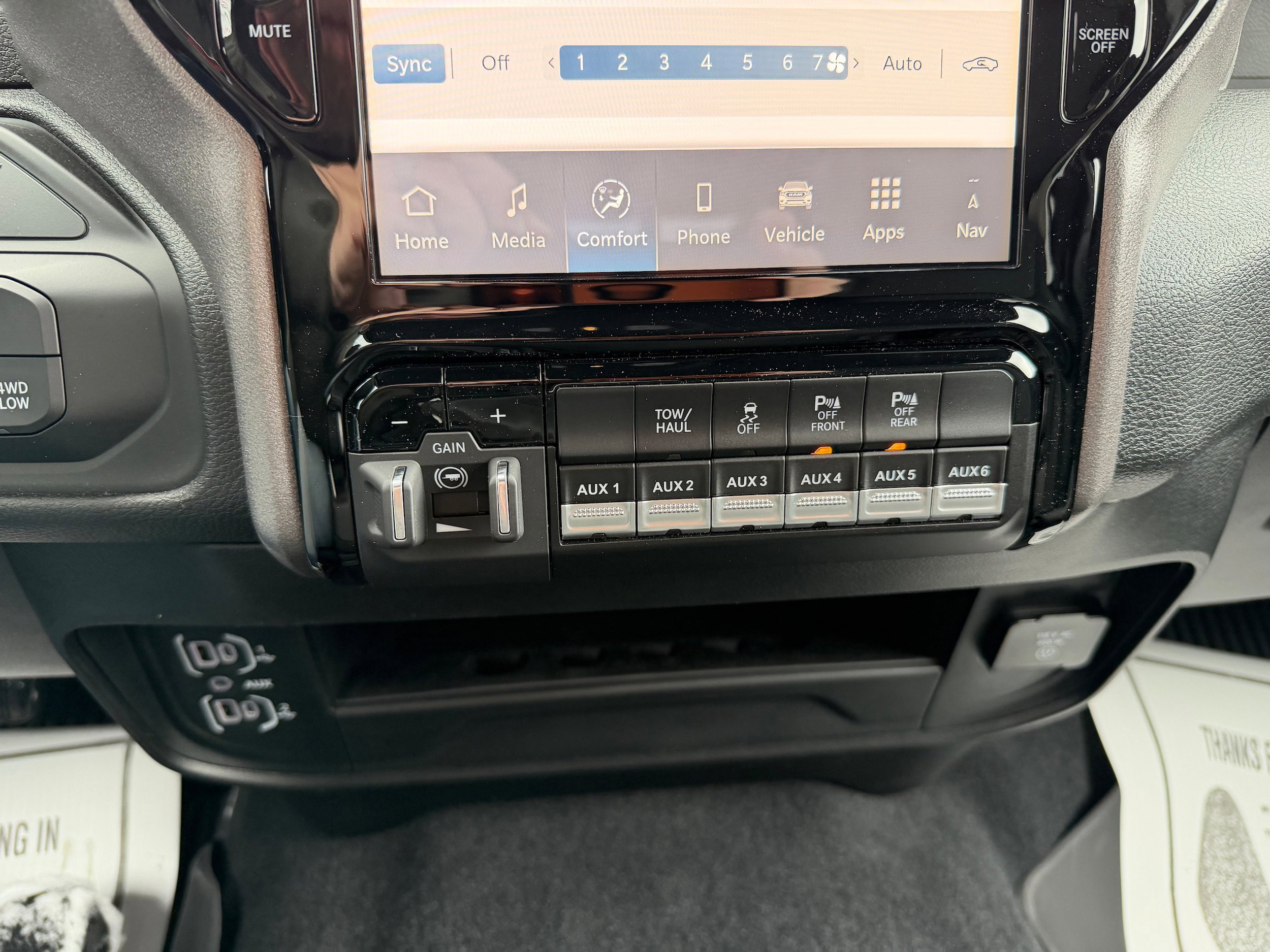 New 2026 RAM 2500 Tradesman AWD/4WD image 13
