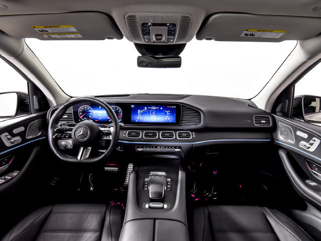 Certified 2025 Mercedes-Benz GLS 580 4MATIC image 3