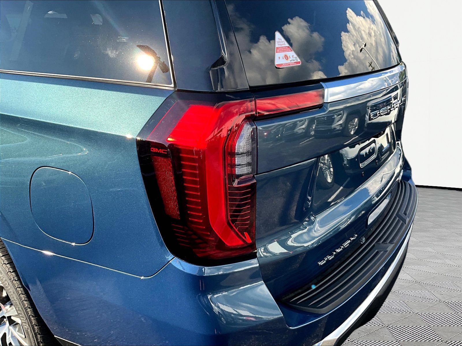 New 2026 GMC Yukon XL Denali w/ Denali Reserve Package AWD/4WD image 15