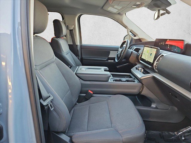 Used 2025 Ford Expedition Active RWD image 18