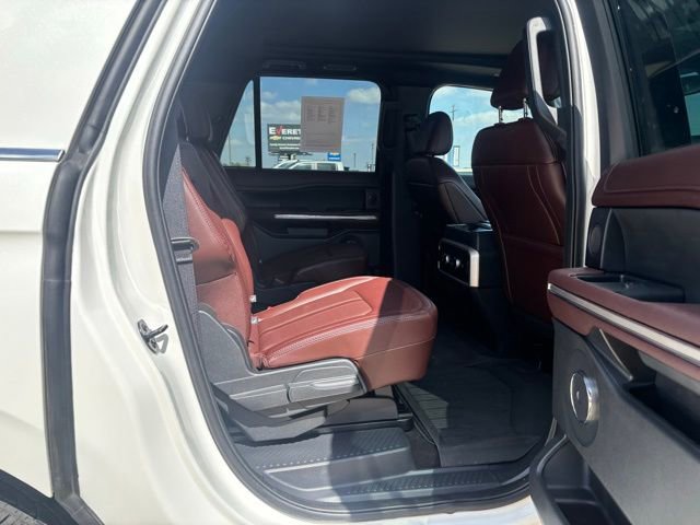 Used 2022 Ford Expedition Max Limited image 15