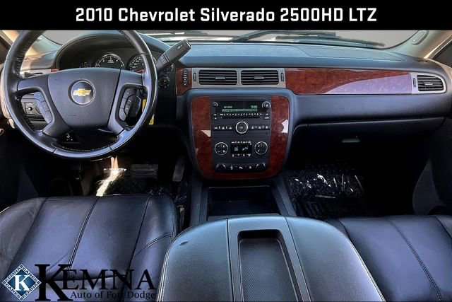 Used 2010 Chevrolet Silverado 2500 LTZ w/ Convenience Package image 10